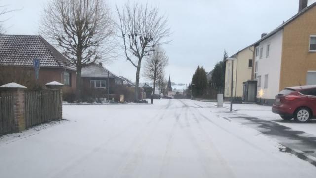 Mit Schnee, Eis und Glätte ist derzeit überall zu rechnen.