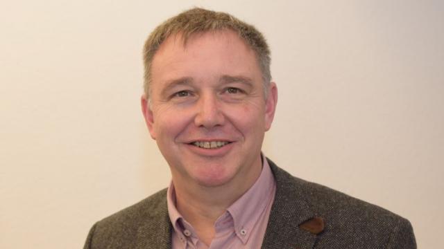 „Ausgrenzung und Benachteiligung sind mit unserem christlichen Menschenbild nicht vereinbar. Wir brauchen einen parteiübergreifenden, gesamtgesellschaftlichen Konsens gegen Hass, Rassismus, Diskriminierung und Ausgrenzung.“ – Ralf Regenhardt, Vorstandssprecher Caritasverband Südniedersachsen e.V.