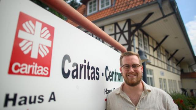 Jens Klie arbeitet als Suchtberater im Caritas-Centrum Duderstadt. | Foto: Klaus-Dietmar Gabbert/dpa-tmn